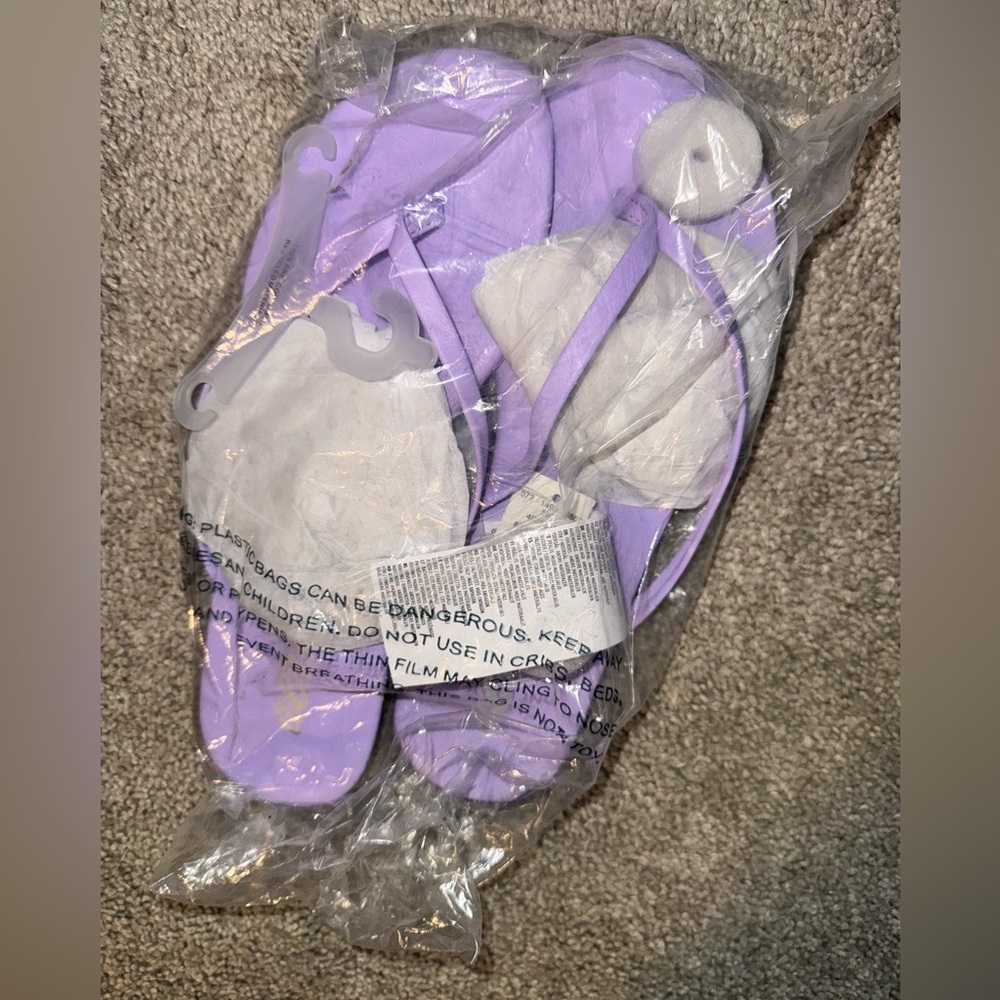 NEW AERIE PURPLE LAVENDER LILAC FLIP FLOPS